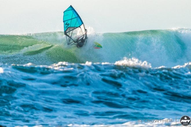 Day 3 – Andres Tobar – Matanzas Wave Classic ©  Si Crowther / IWT